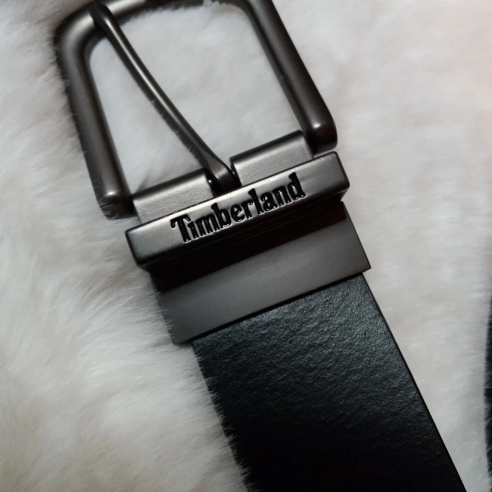 Timberland Reversible Black & Brown Cowhide Leather Gunmetal Buckle Belt